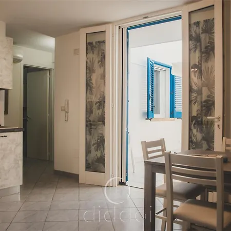 Apartment Orchidea Blu By Diddoi Torre Suda